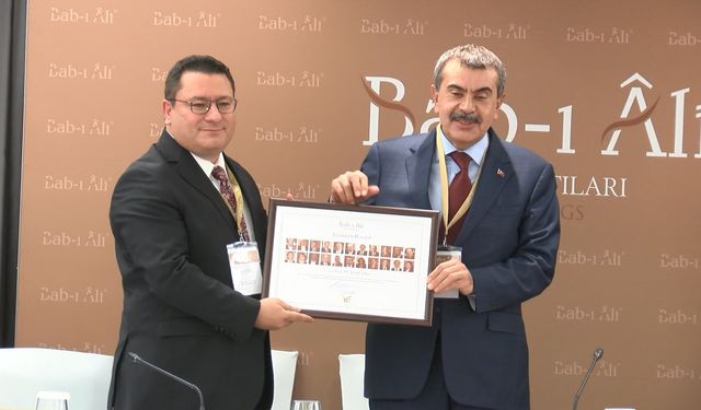 İstanbul - Bakan Tekin: Yapay zeka destekli açık uçlu soruların değerlendirilmesi ile ilgili proje geliştiriyoruz