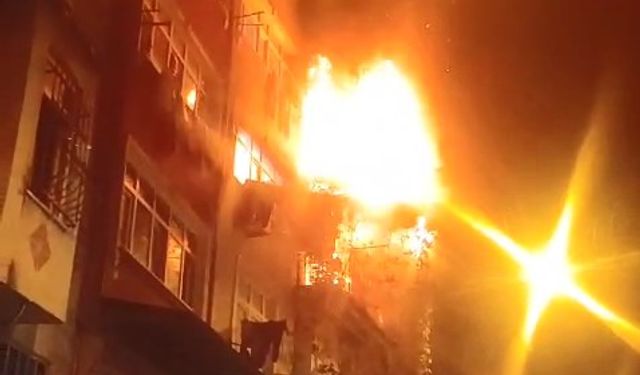 İstanbul - Beyoğlu'nda kız isteme töreninde atılan havai fişek evi yaktı: 8 yaralı / Ek bilgi