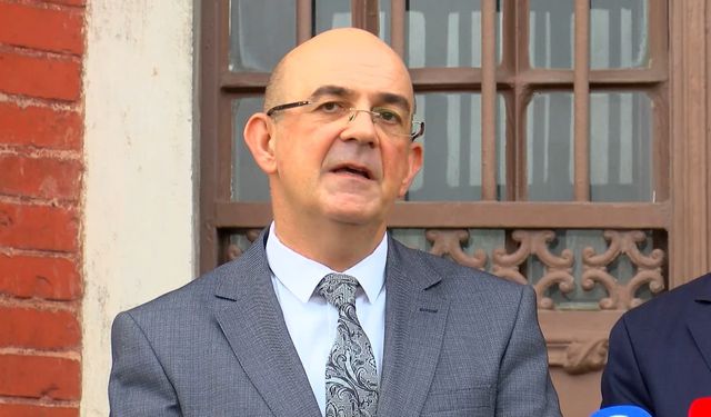 İstanbul - İl Milli Eğitim Müdürü Yentür: Fener Rum Okulu'nda 31 öğrencimizin eğitime devam etmesi önceliğimizdir