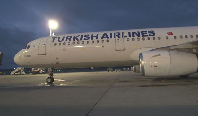 İstanbul - Küresel Sumud Filosu teknelerinde alıkonulan 20 kişi İstanbul'a geldi -1