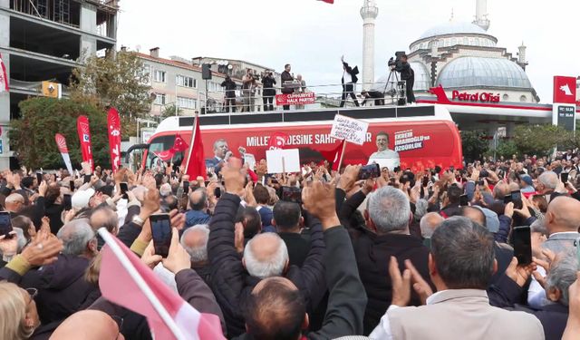 İstanbul - Özgür Özel Çağlayan'daki İstanbul Adalet Sarayı önünde konuşma yaptı