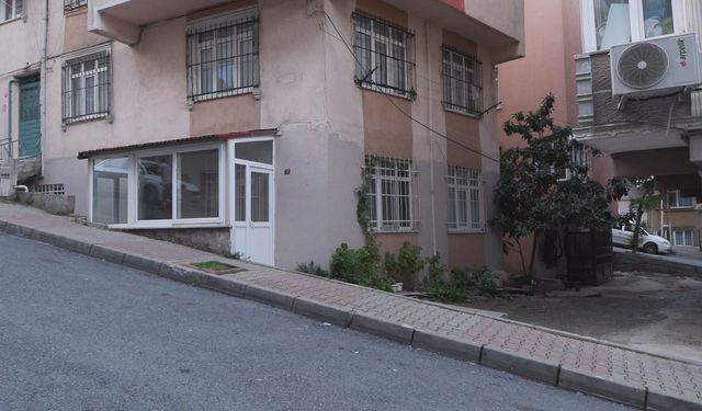 İstanbul - Sultangazi'de balkondan düşen kadın ağır yaralandı; eşi tutuklandı