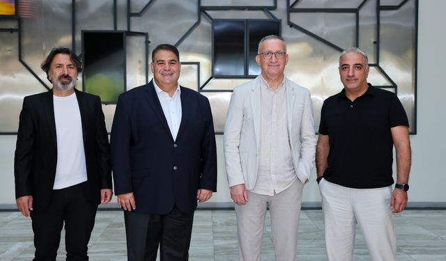 İstanbul - Türkiye'de at yarışlarının sesi haline gelen Yüksel Saymaz'ın hayat hikayesi belgesel oldu