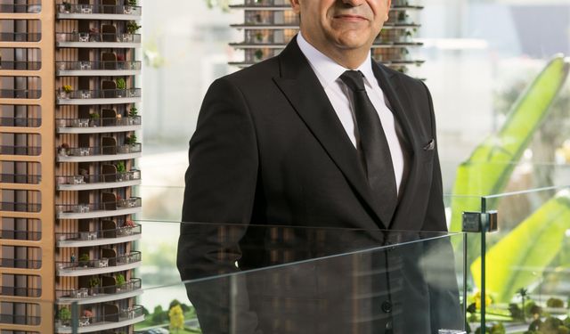 İzmir'de Bronz Kule ve Azur Ofis tanıtıldı