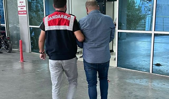 İzmir'de DEAŞ operasyonu; 4 gözaltı