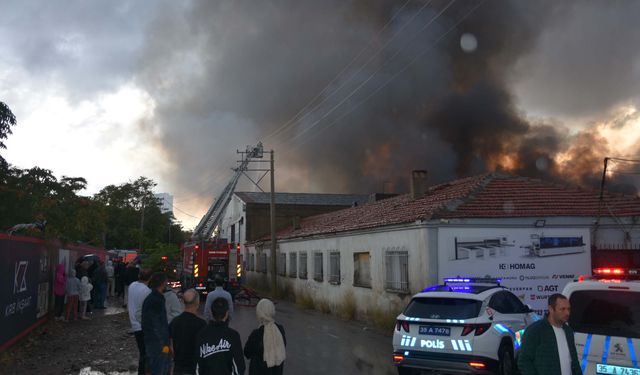 İzmir'de depo yangını/Ek fotoğraflar