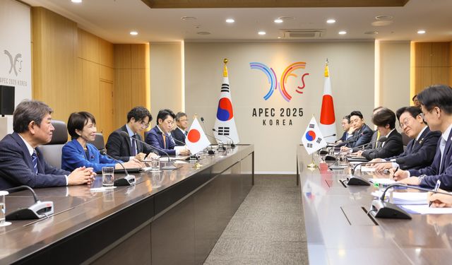 Japonya Başbakanı Sanae, Güney Kore Devlet Başkanı Lee ile görüştü