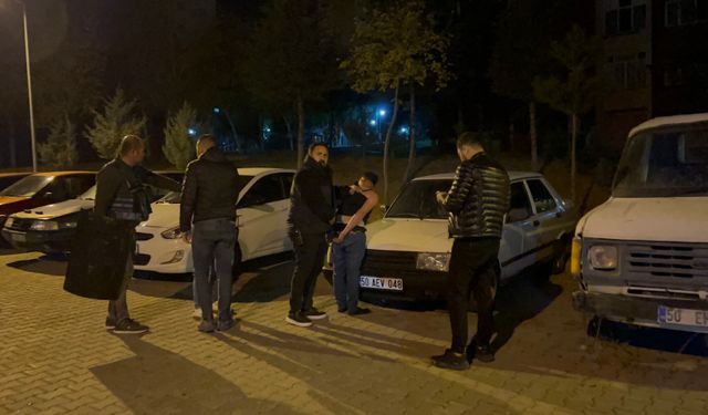 Kayınpederini bıçakla yaraladı, eşi şikayetçi odu; polis 4 saatte ikna ederek gözaltına aldı