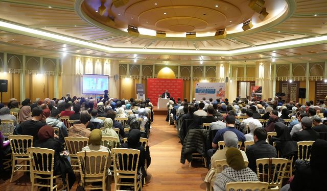 'Kayıp Coğrafyanın İzinde: Doğu Türkistan Seyahatnamesi' lansmanı yapıldı