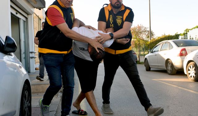 Kovaladığı çocuğu ayak bileğinden tutup yere fırlattı (2)