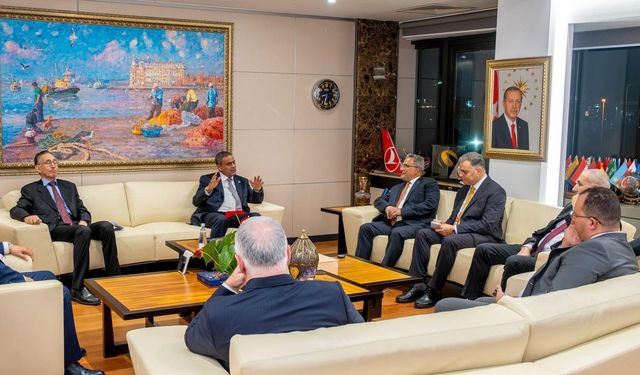 Libyalı bakanlardan THY'ye ziyaret