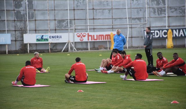 Mehmet Altıparmak: Şu anda bulunduğu yer Sivasspor'a yakışmıyor