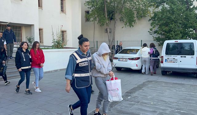 Nevşehir'de fuhuş operasyonu şüphelileri adliyede