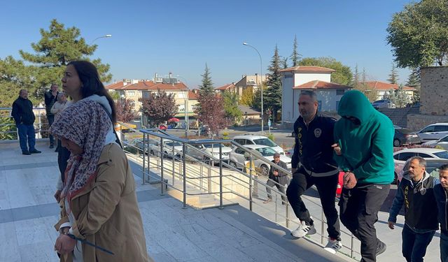 Nevşehir'de fuhuş operasyonunda 5 tutuklama (2)