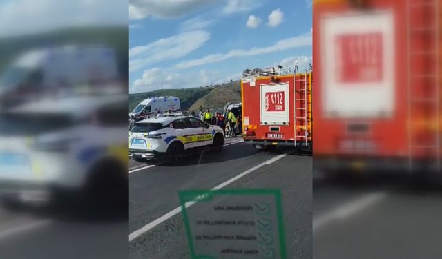 Osmaniye'de yolcu minibüsü refüje devrildi: 13 yaralı