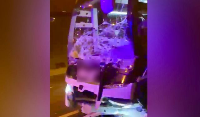 Osmaniye'de yolcu otobüsü, TIR'a çarptı: 8 yaralı