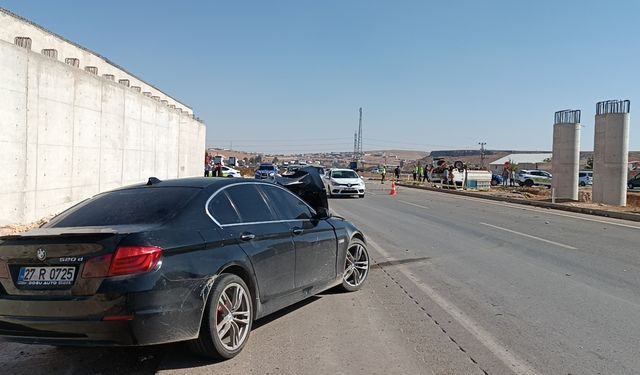 Otomobil ile kamyonet çarpıştı: 1 ölü, 1 yaralı