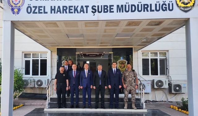 Özel Harekat polisleri, dualarla Suriye görevine uğurlandı