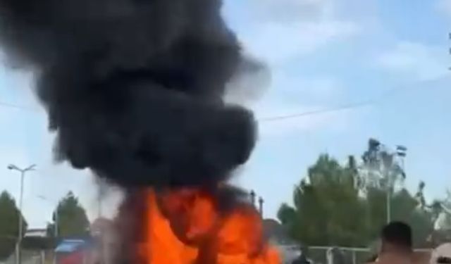 Park halindeki kamyonun kupası yandı