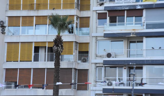 Prof. Dr. Kozanoğlu: 150 metrekarelik toplu bir mezar mı yoksa 100 metrekarelik toplu konutta mı oturmak istersiniz