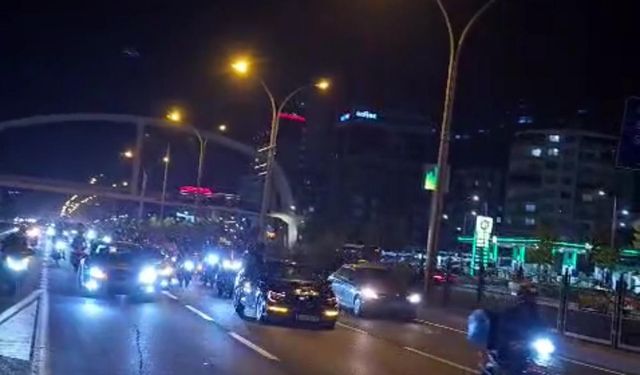 Rojin Kabaiş için Diyarbakır'da motosikletliler şehir turu attı