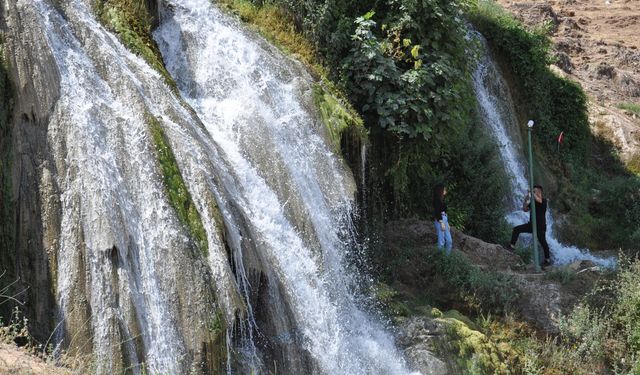 Sakcagözü Şelalesi kurudu
