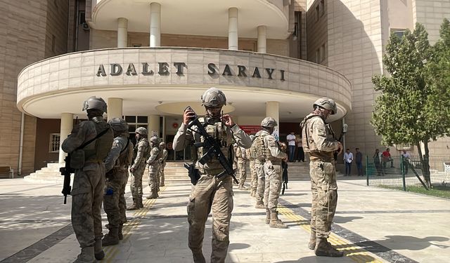 Şanlıurfa'da uyuşturucu satıcılarına operasyonu; 23 gözaltı