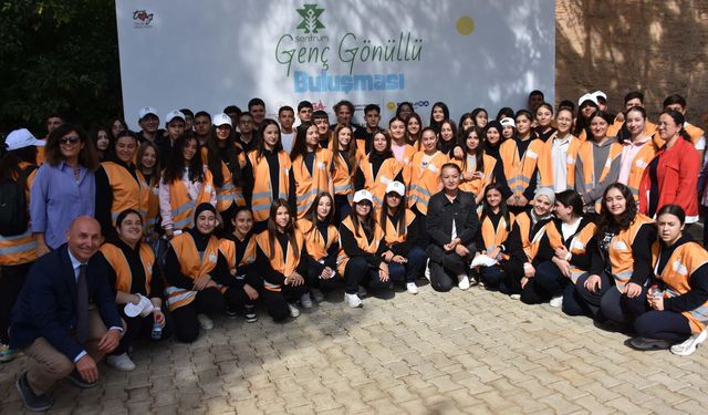 SENTRUM, Birgi'de Genç Gönüllü Buluşması düzenledi