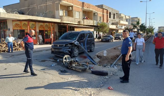 Şırnak'ta hafif ticari araçla çarpışan motosikletin sürücüsü ağır yaralandı
