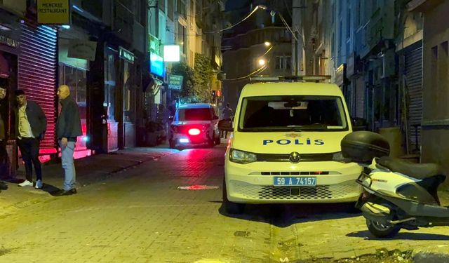 Sokakta karşılaştığı husumetlisini tabanca ile öldürdü