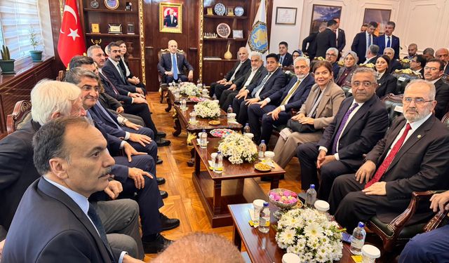 TBMM Başkanı Kurtulmuş: Bu sefer başaracağız, bu sefer barış hakim olacak (2)