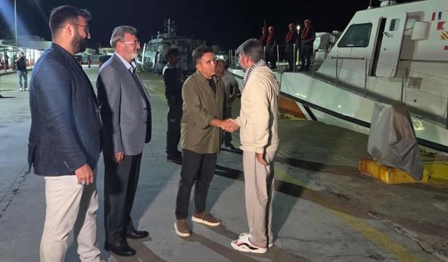 Tekneleri arıza yapan Gazze gönüllüleri, Marmaris'e getirildi