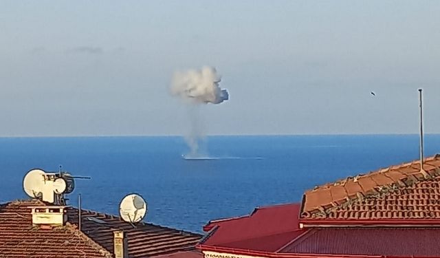 Trabzon açıklarında bulunan insansız deniz aracı, kontrollü olarak imha edildi