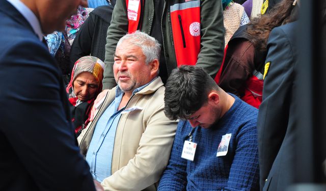 Trafik kazasında şehit olan jandarma astsubay, memleketi Manisa'da toprağa verildi / Ek fotoğraflar