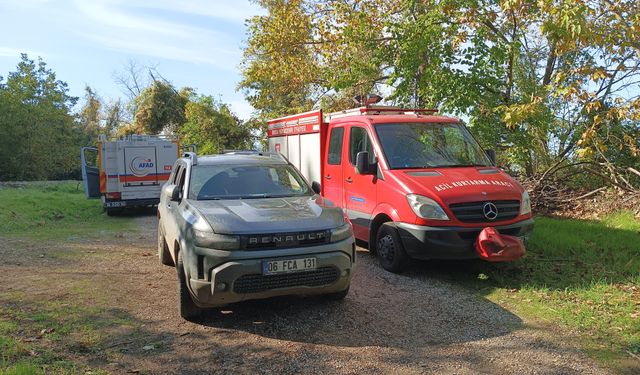 Uludağ'da kestane toplarken mahsur kalan 3'ü çocuk 4 kişi kurtarıldı