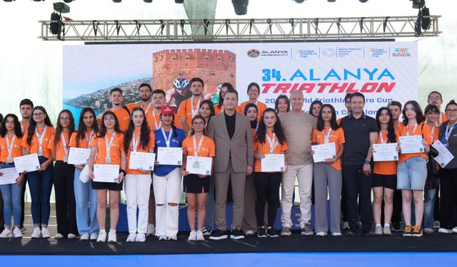 Uluslararası Alanya Triatlonu tamamlandı