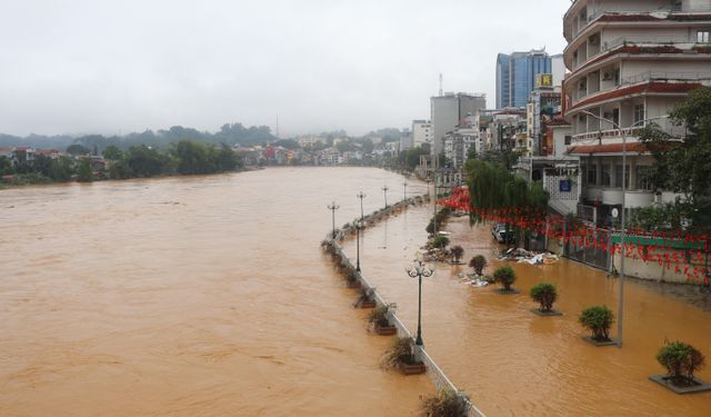 Vietnam'da sel: 10 ölü