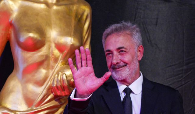 Altın Portakal'ın kırmızı halısında 'şıklık' yarışı/Ek fotoğraflar