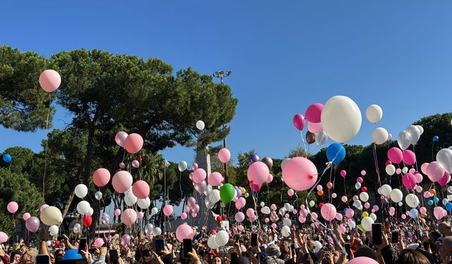 Balonlar, kampanyası tamamlanan SMA'lı Gökçe Zeren bebek için uçuruldu
