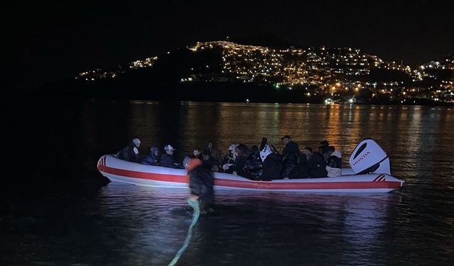 Bodrum'da 30 kaçak göçmen yakalandı, 2 göçmen kaçakçısı gözaltında
