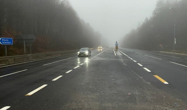 Bolu Dağı'nda sis; görüş mesafesi 25 metreye düştü