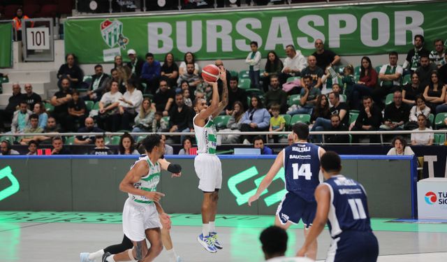 Bursaspor Basketbol - Bahçeşehir Koleji: 75-77
