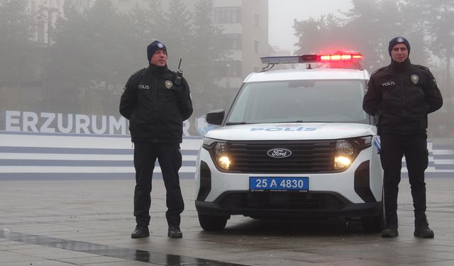 Erzurum ve Kars'ta sis etkili oldu; yolcu otobüsü ile TIR çarpıştı / Ek fotoğraflar