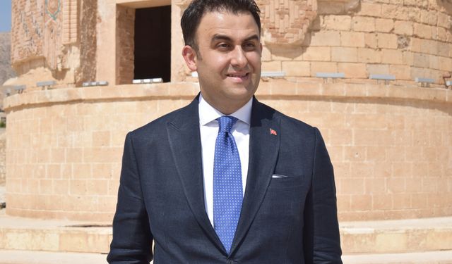 Hasankeyf'te 552 yıllık Zeynel Bey Türbesi, turistlerin uğrak noktalarından biri oldu