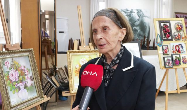 İstanbul - Beşiktaş'ta huzurevinde Öğretmenler Günü kutlaması