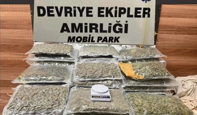İstanbul - Gaziosmanpaşa'da operasyon: 53 kilo uyuşturucu ele geçirildi