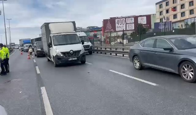 İstanbul- Sefaköy'de motosiklet kazası: 1 ölü, 1 yaralı -1