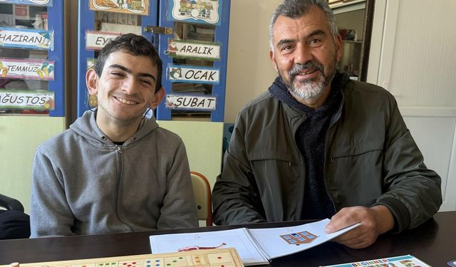 Kas hastası Can, sanatla ve sosyal etkinliklerle hayata tutunuyor