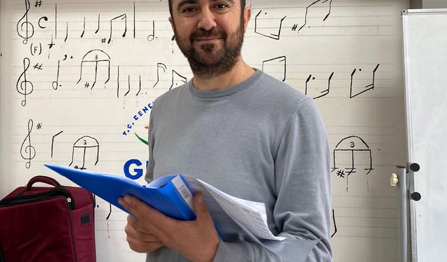 Korodaki öğretmenler türkülerle stres atıyor