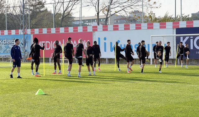 Samsunspor Futbol Direktörü Çapa: İlk yarıyı 32-33 puan bandında bitirmeyi hedefledik